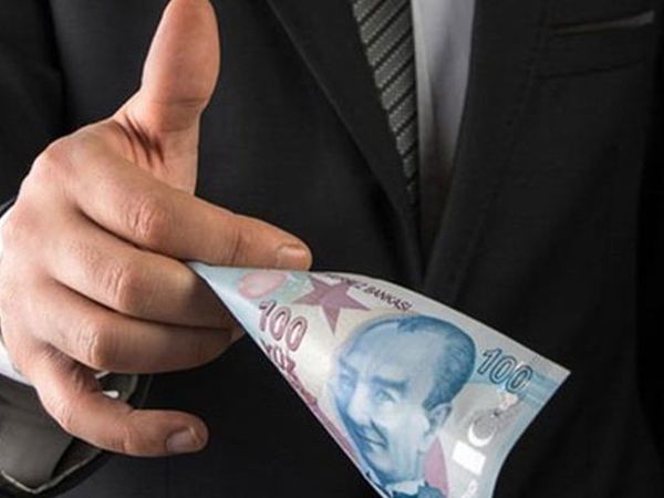 Üsküdar'da Yaptığı Plan İle 3 Arkadaşını 1 Milyon Lira Dolandırdı