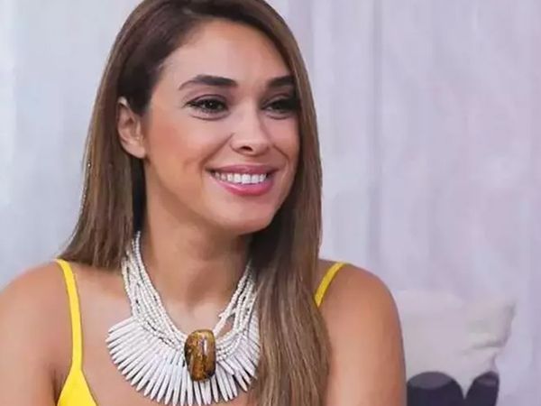 Zuhal Topal Afrika'da yerel halkla dans etti: Şimdi yandım!