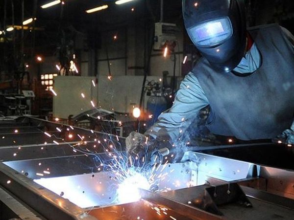 2021’de Rekor Artış Geldi: Sanayide Çarklar Tam Gaz Dönüyor!
