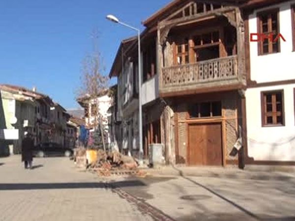 350 Nüfuslu Köyden Bakın Kimler Çıkmış!