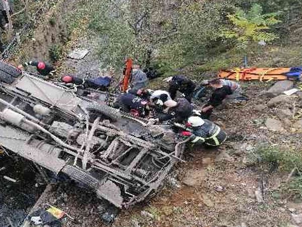4 Öğrencinin Hayatını Yitirdiği Kocaeli’deki Servis Kazasının Kamera Kayıtları Ortaya Çıktı