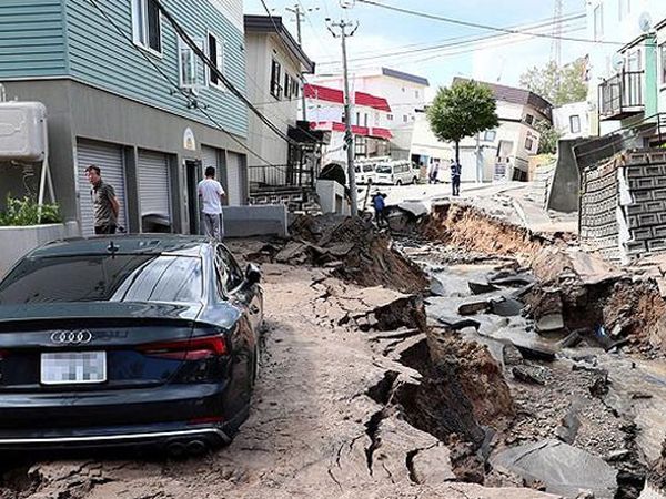 7.3 Büyüklüğündeki Depremin Görüntüleri