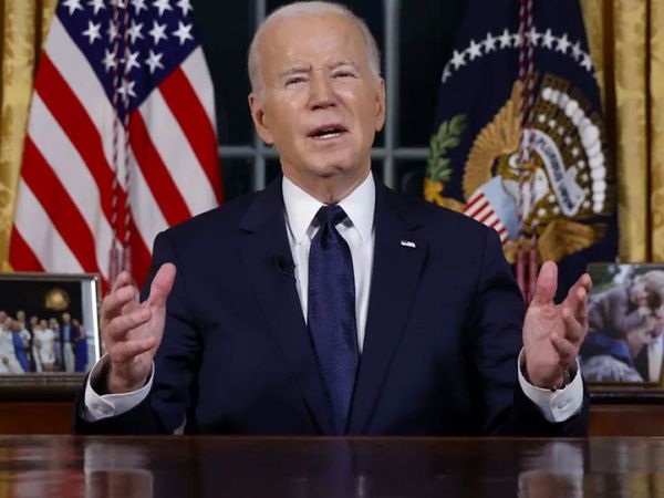ABD’li vatandaş, Biden’ın yüzüne Filistin için haykırdı!