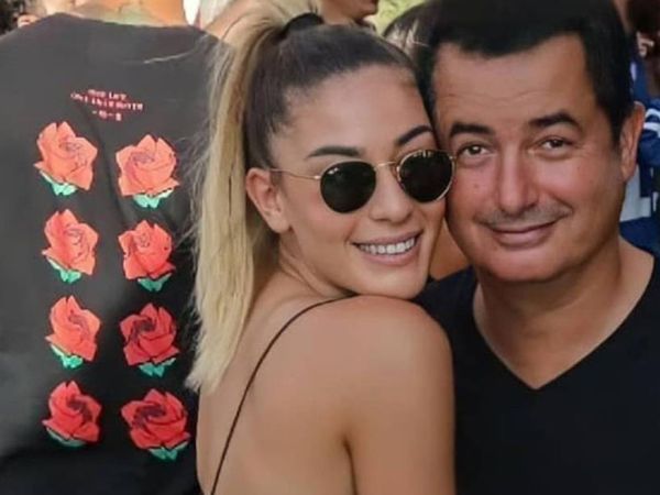 Acun Ilıcalı'nın Sevgilisi Ayça Çağla Altunkaya'nın Göbeği Olay Çıkardı