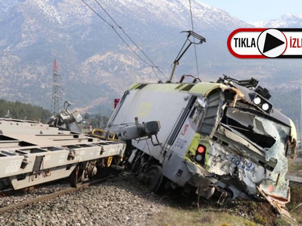 Adana'da Yük Trenleri Çarpıştı: Makinistler Yaralandı