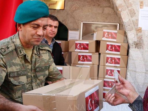 Afganistan'da Bulunan Türk Askeri 700 Aileye Kurban Eti Dağıttı