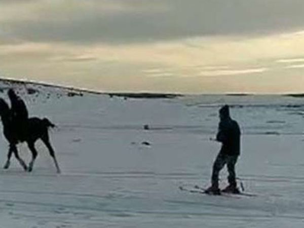 Afyonkarahisar'da Atlı Kayak Yaptılar