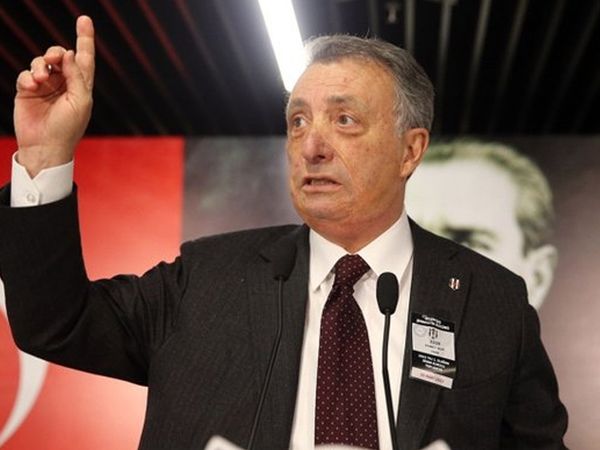Ahmet Nur Çebi Burrsa'da düzenlenen yemekte taraftarlara seslendi