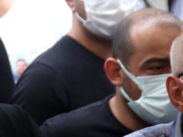 Alişan Paylaşımında Kardeşini Andı