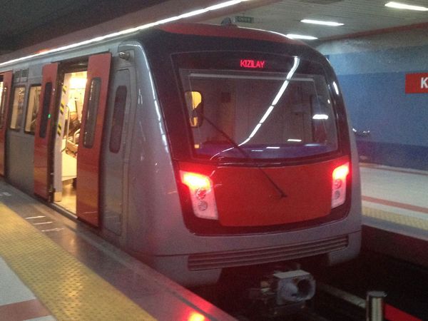 Ankara Metrosunda Büyük Skandal: Ölümcül Facia Yaşanabilirdi!