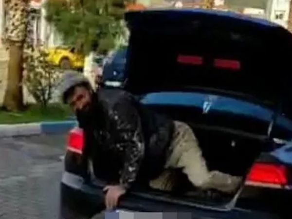 Antalya'da Akıl Almaz Olay: Üstü Kirli Diye İşçisini Bagaja Koydu!