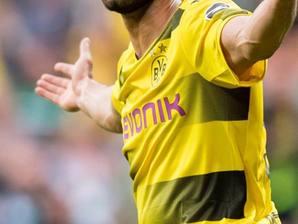 Antalyaspor yıldız futbolcu Ömer Toprak ile anlaşma sağladı