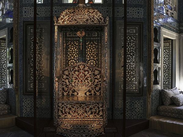 Arife Tahtı Topkapı Sarayı'nda Sergileniyor