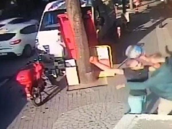 Arkadaşının Kafasına Piknik Tüpüyle Vurdu!
