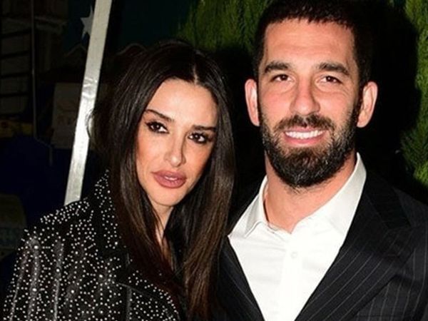 Aslıhan Doğan Turan Yurt Dışından Tuvalet Kağıdı Aldı