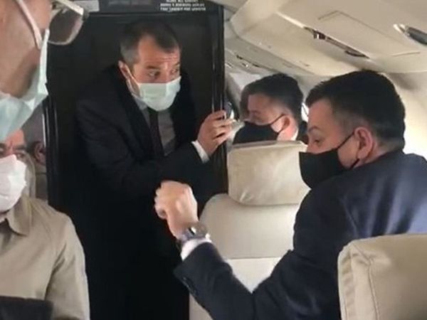 Bakan Bekir Pakdemirli'nin Uçağı Acil İniş Yaptı