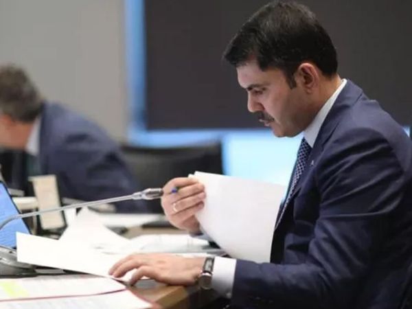 Bakan Kurum'dan Heyecan Veren Açıklama: 'Büyük Bir Değişimin Hatta Devrimin Eşiğindeyiz'