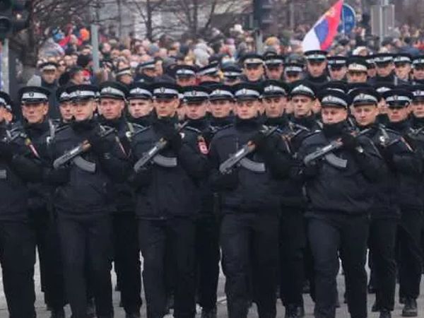 Balkanlarda Savaş Sinyalleri: Boşnaklar İşgal Korkusuyla Evlerini Terk Etti!