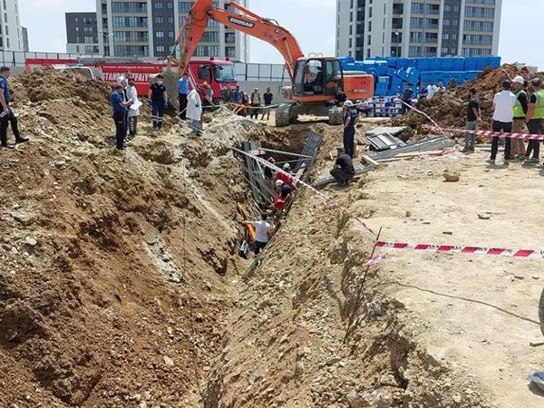 Başakşehir'de inşaat alanında göçük! 1 işçi yaşamını yitirdi