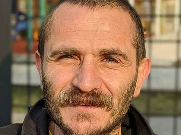 Benekli Ayhan Kimdir, Aslen Nerelidir, Gerçek İsmi Nedir?