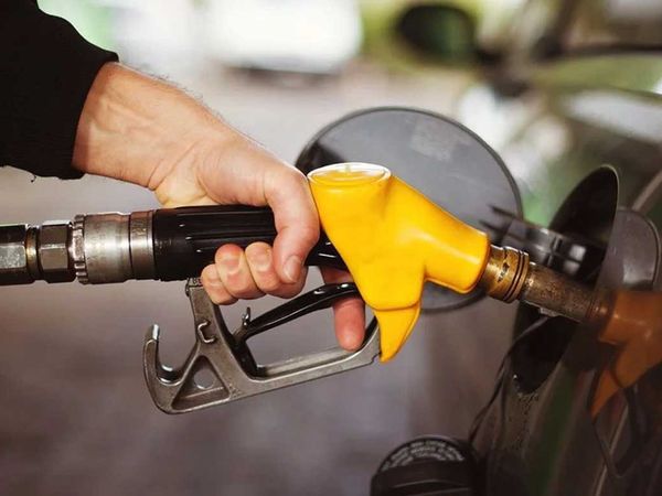 Benzin ve motorine zam mı gelecek? Benzine 78 kuruş zam yolda!