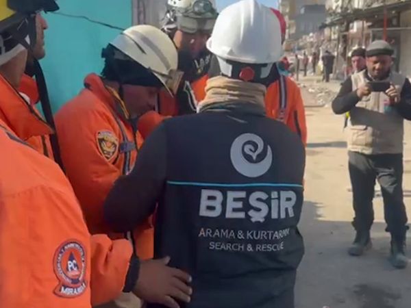 Beşir Derneği’nden Venezuela Miranda Arama Kurtarma ekiplerine anlamlı hediye