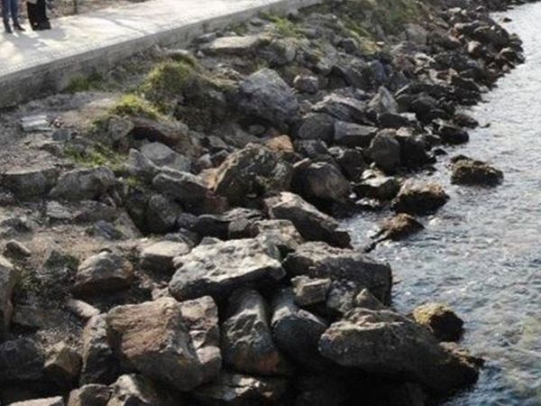 Beykoz’da Çekilen Deniz Suyu Akıllara ‘Deprem Habercisi mi?’ Sorusunu Getirdi