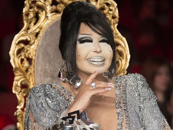Bülent Ersoy'un Sahnedeki Sözleri Sevenlerinin Yüreğini Burktu