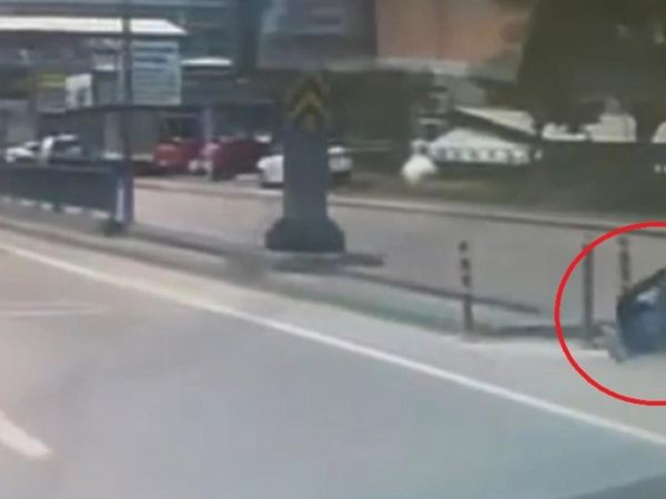 Bursa’da hatalı şerit değiştirmenin sonucu pahalıya mal olacaktı! Ölümden döndü!