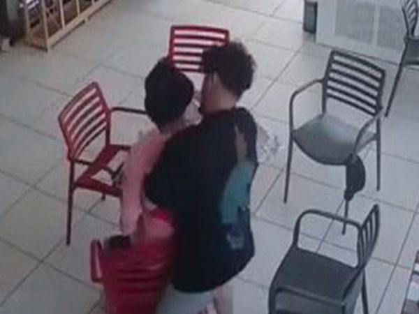 Bursa'da kabus gibi dakikalar! Heimlich manevrası hayat kurtardı!