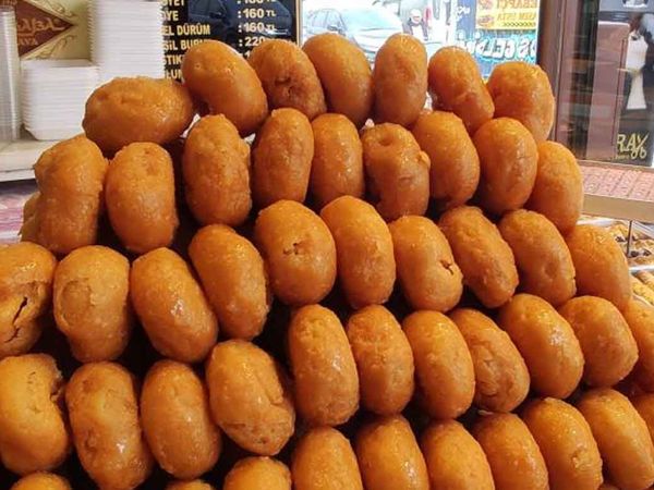 Bursa'da sadece Ramazan ayında yapılan Ramazan Helvası büyük rağbet görüyor: Tarifi sır gibi saklı!