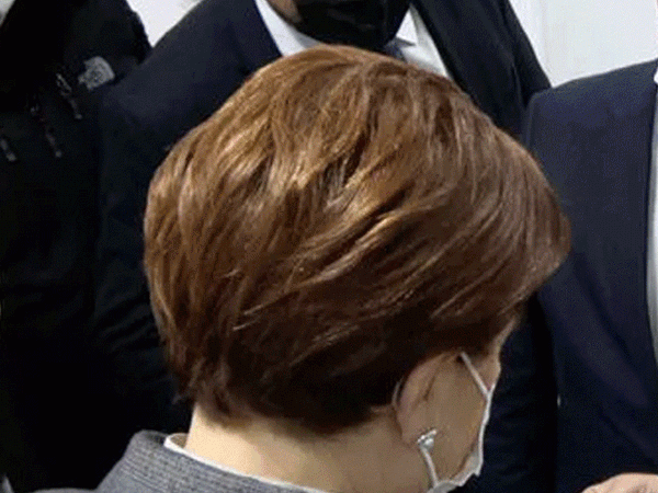 Çaldığı Bıçağı Meral Akşener'e Hediye Eden İYİ Parti Üyesi Gözaltına Alındı!