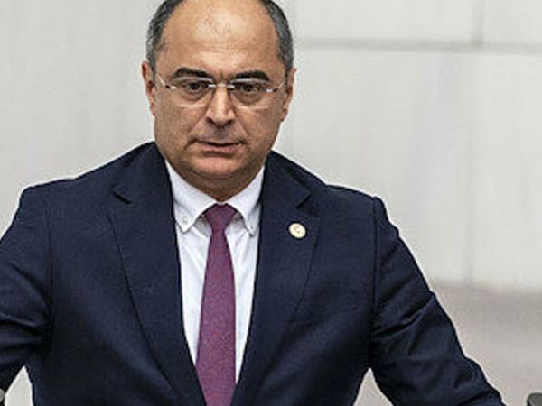 CHP Milletvekili Turan Aydoğan Kendisini Tanımayan Polise Ateş Püskürdü