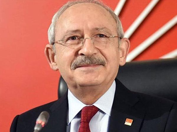 Kemal Kılıçdaroğlu LGBT Fahri Üyesi İlan Edildi