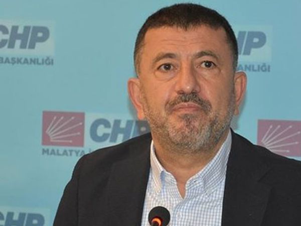 CHP’li Veli Ağbaba’dan Tam Kapanmada Müzisyenli İçkili Alem