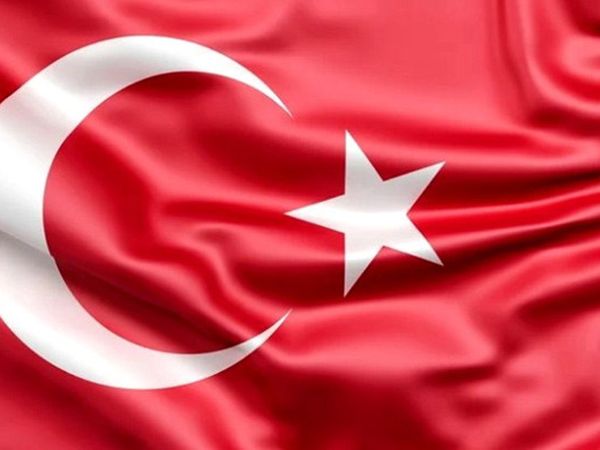 Çocukların Türk Bayrağı Sevgisi Duygulandırdı