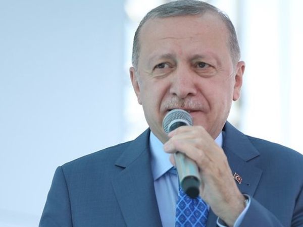 Cumhurbaşkanı Erdoğan Sakarya Halkına Müjdeyi Verdi: 1000 Yataklı Acil Durum Hastanesi İnşa Ediyoruz