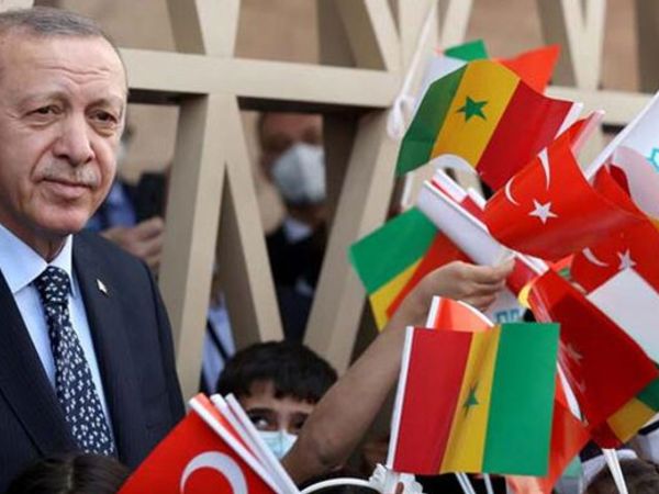 Cumhurbaşkanı Erdoğan Senegal'de! Yeni Ticaret Hedefi 1 Milyar Dolar