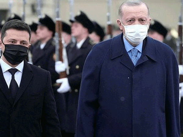 Cumhurbaşkanı Erdoğan, Ukrayna'da Resmi Törenle Karşılandı!
