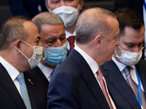 Cumhurbaşkanı Erdoğan ve Joe Biden'ın NATO Zirvesinde İlk Karşılaşması
