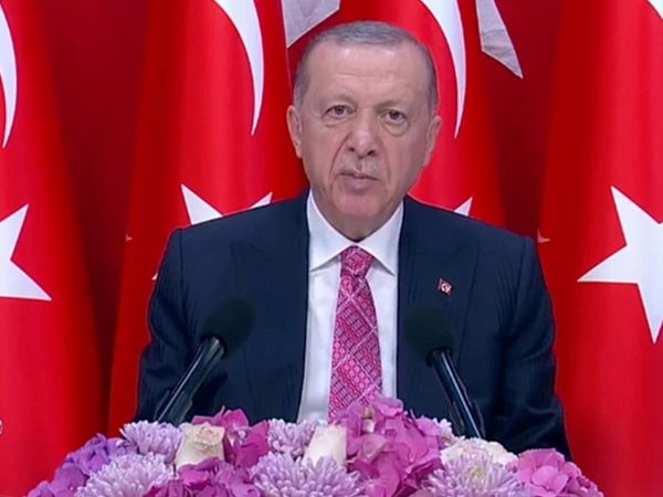 Cumhurbaşkanı Recep Tayyip Erdoğan, basın toplantısı düzenledi: Asgari ücreti açıkladı!