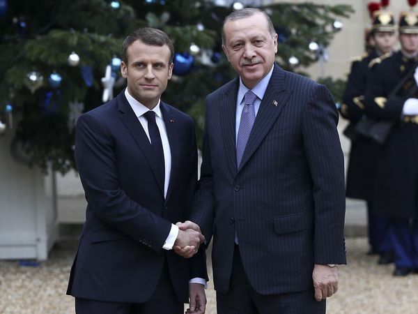 Cumhurbaşkanı Recep Tayyip Erdoğan Fransa Cumhurbaşkanı Macron ile görüşme gerçekleştirdi! İsveç ve Finlandiya'nın NATO