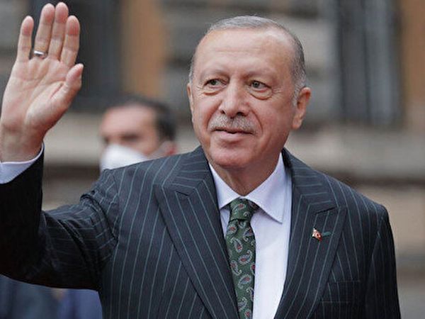 Cumhurbaşkanı Recep Tayyip Erdoğan Yurda Döndü!
