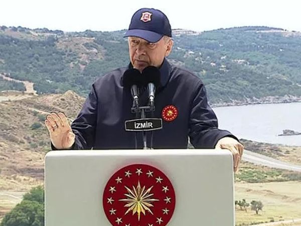 Cumhurbaşkanı Recep Tayyip Erdoğan'dan Yunanistan'a tokat gibi cevap! 'Aklınızı başınıza alın, şaka yapmıyorum!'