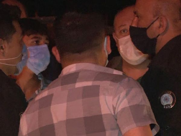 Denizli'de Bir Çocuk Kaybolan Telefonunu Getiren Adama Silahla Saldırdı