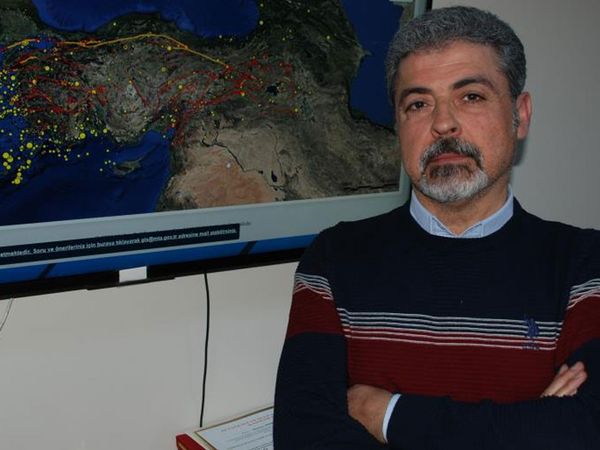 Deprem Uzmanı Prof. Dr. Hasan Sözbilir'den korkutan tahmin: 10 bin civarı bir can kaybı olabilir