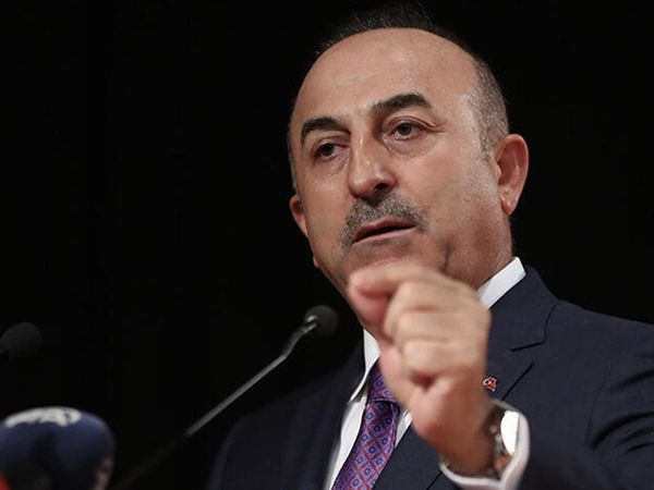 Dışişleri Bakanı Mevlüt Çavuşoğlu'ndan Yunanistan'a sert çıkış: 'Ağlamayın, adam gibi cevap verin!'