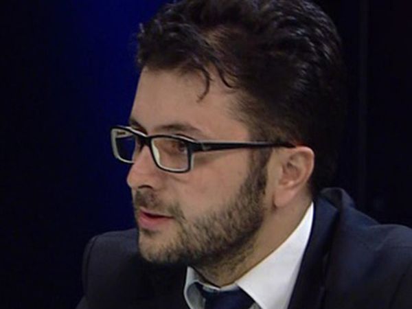 Doç. Dr. Enes Bayraklı : Türkiye Geleceğin Savaş Sistemlerine Yatırım Yapıyor