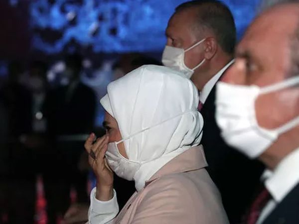 Duygu Dolu Anlar! Emine Erdoğan Gözyaşlarına Hakim Olamadı