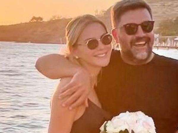 Ece Erken Eşinin Cenazesinde Gözyaşlarına Boğuldu